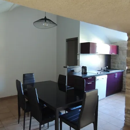 Feriehus Mas De Rossignol Vailhourles