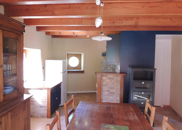 Mas De Rossignol Vailhourles